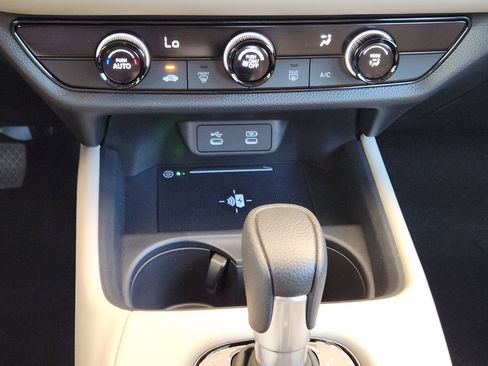 New 2027 Honda HR-V LX image 14
