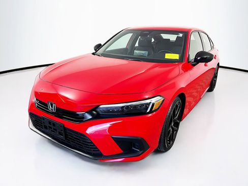 Used 2024 Honda Civic Sport image 3