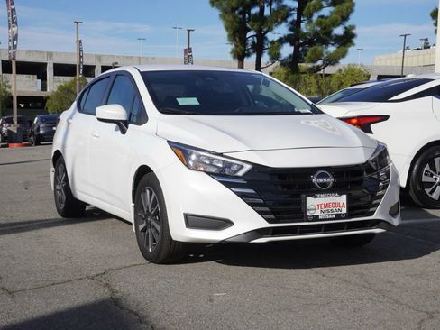 New 2025 Nissan Versa SV image 2