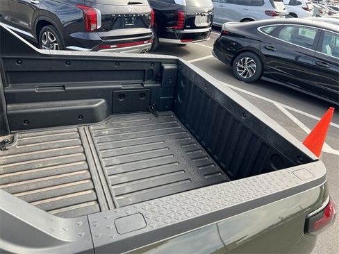 Certified 2025 Hyundai Santa Cruz SEL image 31