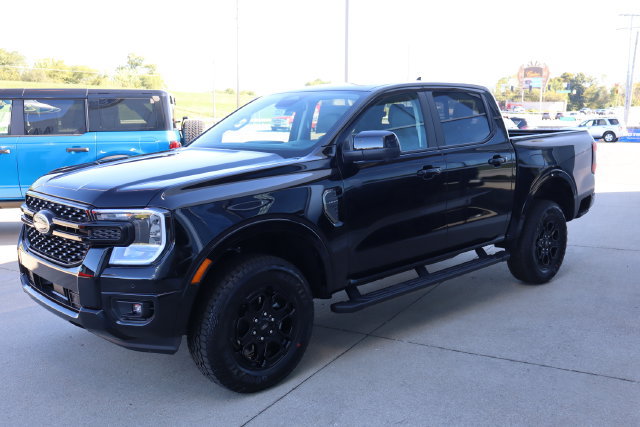 New 2026 Ford Ranger Lariat w/ Black Appearance Package AWD/4WD image 5