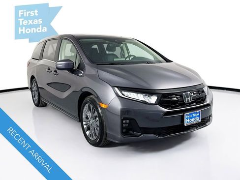 Used 2026 Honda Odyssey Touring image 1