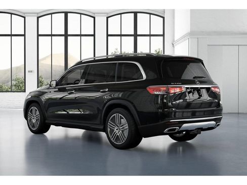 New 2026 Mercedes-Benz GLS 450 4MATIC image 29