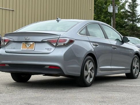 Used 2016 Hyundai Sonata Limited FWD image 5