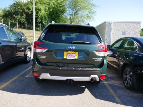 Used 2023 Subaru Forester Touring AWD/4WD image 4