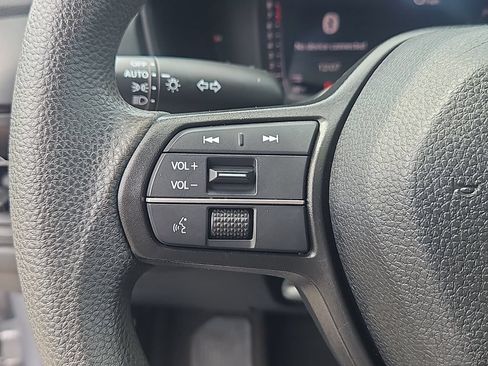 Certified 2023 Honda Accord LX image 19