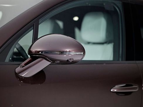 New 2026 Porsche Macan image 11