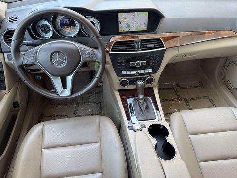 Used 2012 Mercedes-Benz C 300 4MATIC Sedan image 27