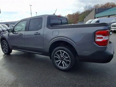 Used 2022 Ford Maverick Lariat w/ Lariat Luxury Package image 6