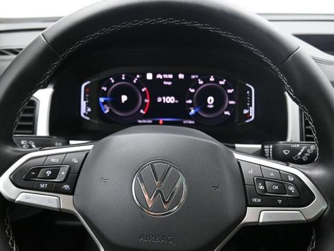 Used 2023 Volkswagen Atlas SEL AWD/4WD image 16