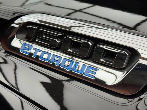 Used 2022 RAM 1500 Big Horn AWD/4WD image 8
