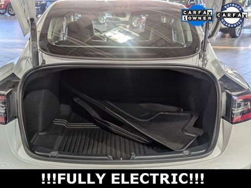 Used 2023 Tesla Model 3 Standard Range image 19