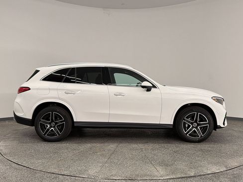 Used 2026 Mercedes-Benz GLC 300 image 8