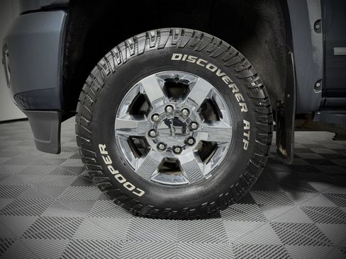 Used 2019 GMC Sierra 2500 Denali image 15