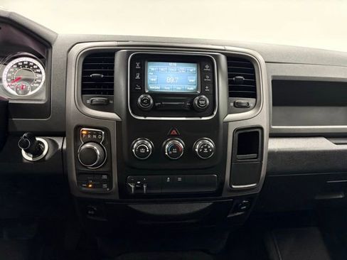Used 2016 RAM 1500 Express w/ Black Ram 1500 Express Group AWD/4WD image 17