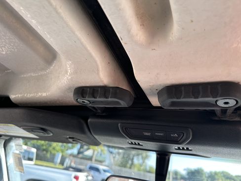 Used 2022 Jeep Gladiator Sport AWD/4WD image 36