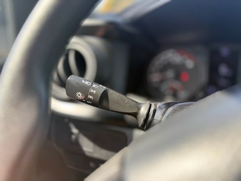 Used 2023 Toyota Tacoma SR RWD image 40