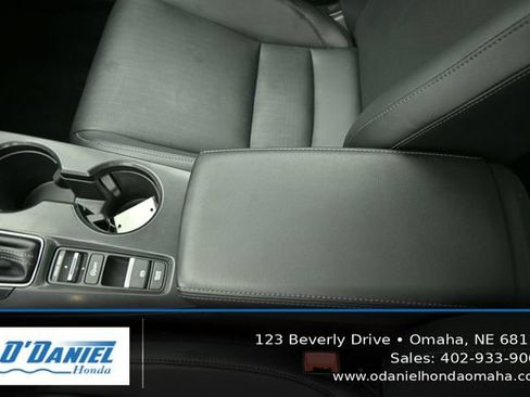 Used 2022 Honda Civic Touring image 34