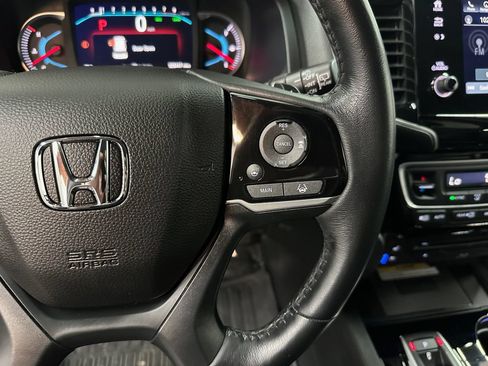 Used 2022 Honda Pilot Elite image 16