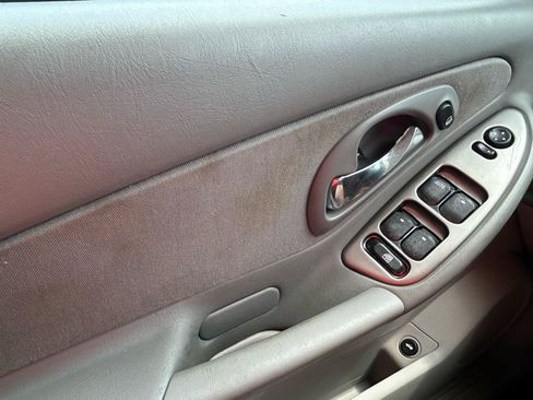 Used 2006 Chevrolet Malibu LS FWD image 22