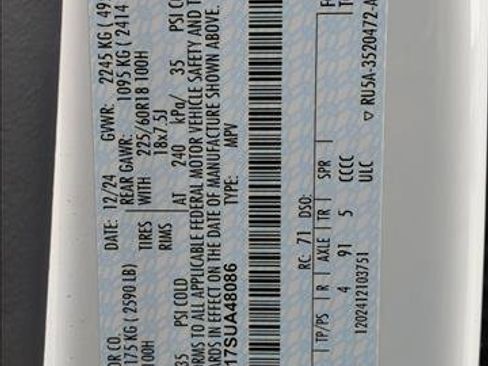 Used 2025 Ford Escape SE w/ PHEV Premium Package image 25