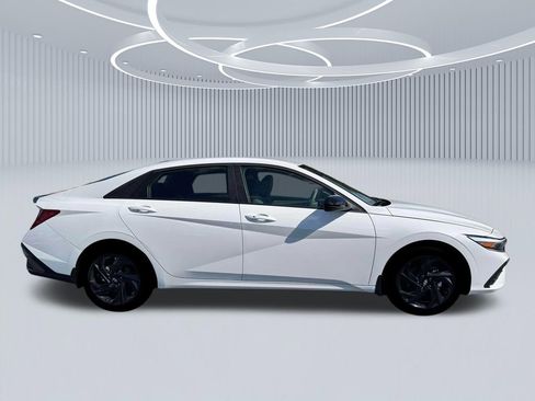 New 2026 Hyundai Elantra Sport FWD image 9