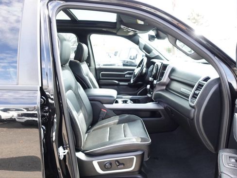 Used 2022 RAM 1500 Laramie AWD/4WD image 42