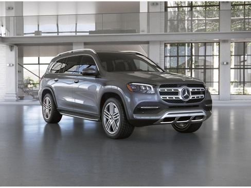 Used 2023 Mercedes-Benz GLS 450 4MATIC image 11