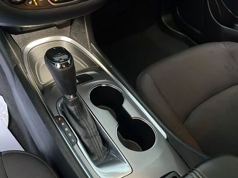 Used 2019 Chevrolet Malibu LT FWD image 22