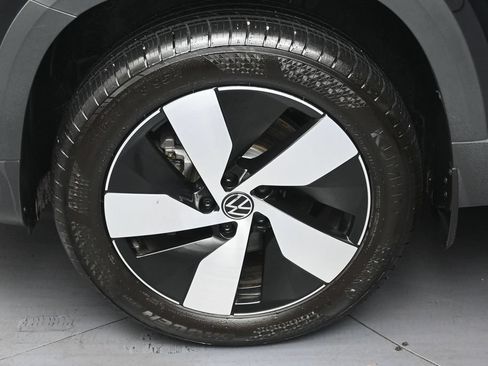 Used 2024 Volkswagen Taos S AWD/4WD image 35