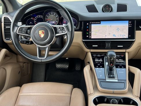 Certified 2023 Porsche Cayenne image 16