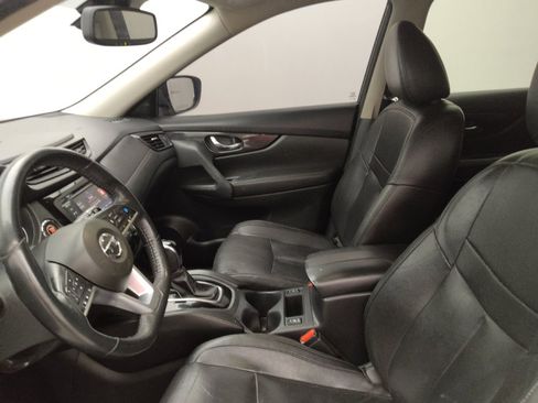 Used 2020 Nissan Rogue SL FWD image 17