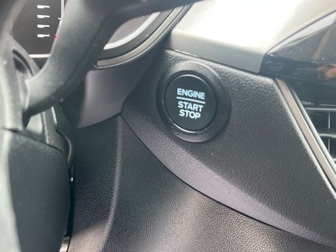 Certified 2024 Ford Escape Active AWD/4WD image 8