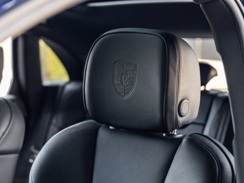 Certified 2026 Porsche Macan AWD/4WD image 28