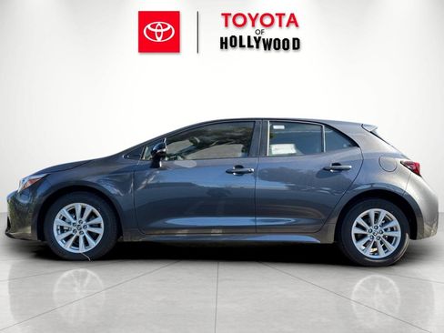 New 2026 Toyota Corolla SE image 9