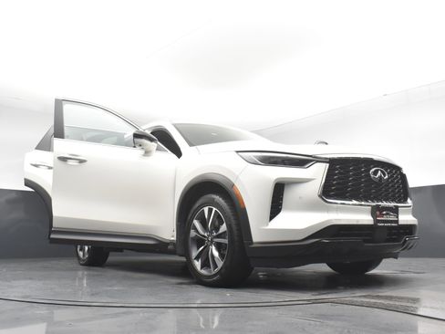 Used 2023 INFINITI QX60 Luxe w/ Cargo Package image 31