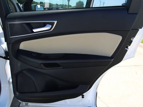 Used 2024 Ford Edge SEL AWD/4WD image 38