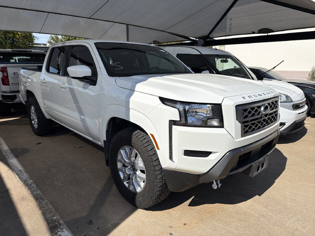 Used 2022 Nissan Frontier SV w/ Technology Package AWD/4WD image 2