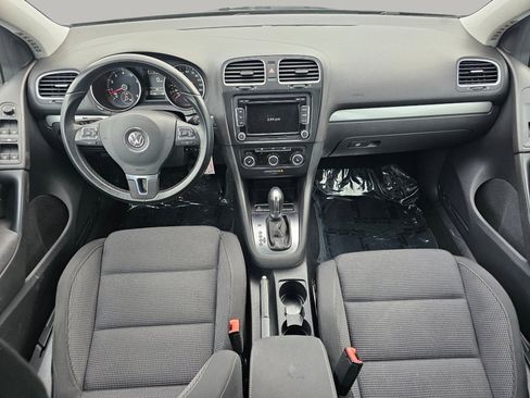 Used 2014 Volkswagen Golf 4-Door image 2