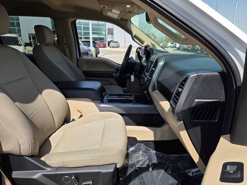 Used 2018 Ford F150 XLT w/ Equipment Group 302A Luxury image 12