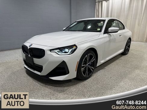 Certified 2025 BMW 230i xDrive Coupe w/ M Sport Package image 4