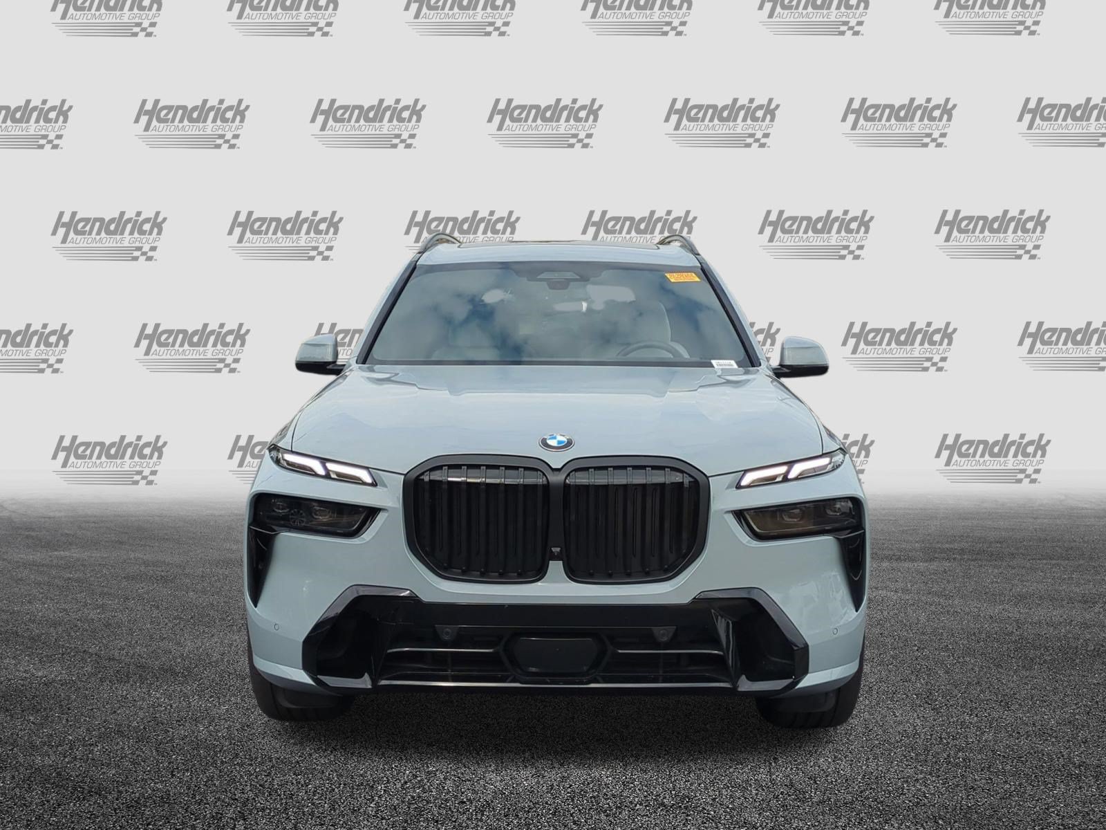 Certified 2026 BMW X7 xDrive40i w/ M Sport Package AWD/4WD image 3