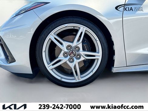 Used 2021 Chevrolet Corvette Stingray Convertible w/ 1LT image 37