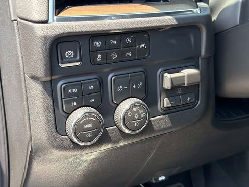 New 2026 Chevrolet Tahoe High Country AWD/4WD image 25