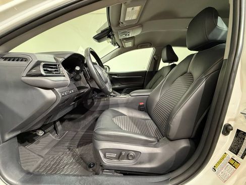 Certified 2023 Toyota Camry SE image 12