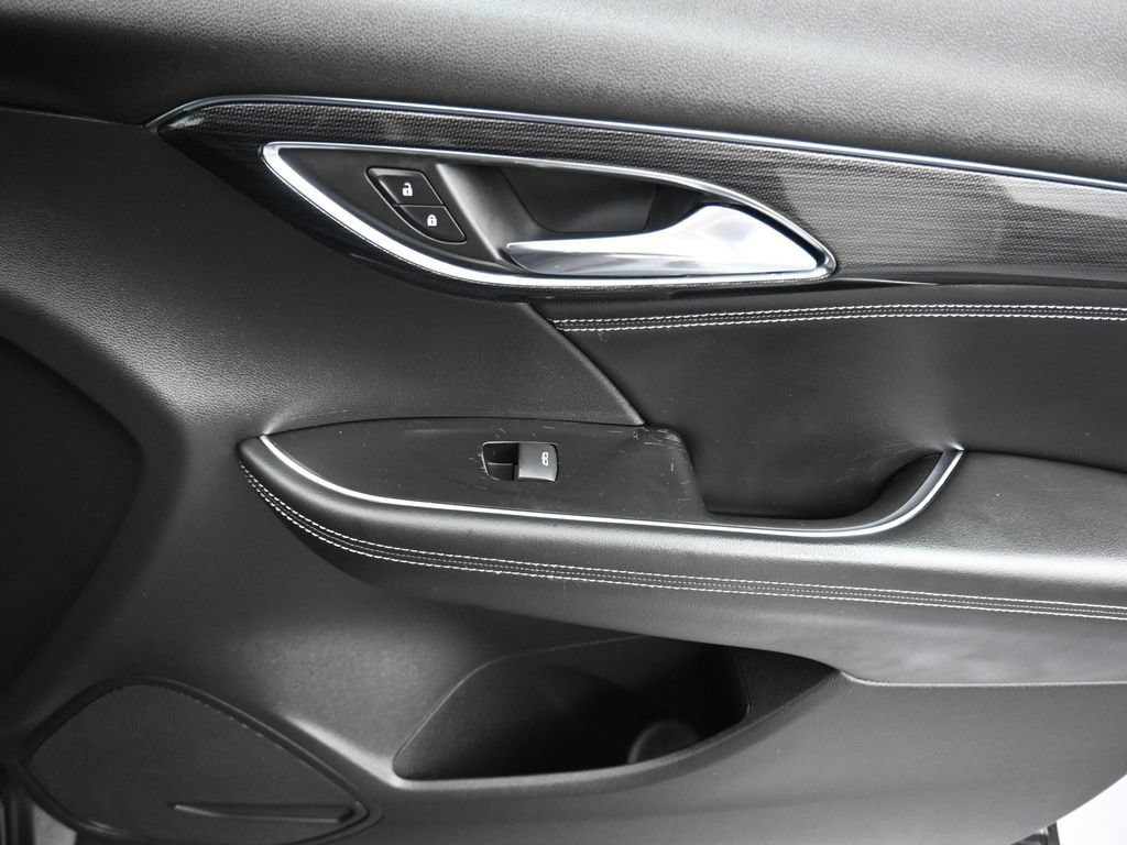 Used 2023 Buick Envision Preferred FWD image 41