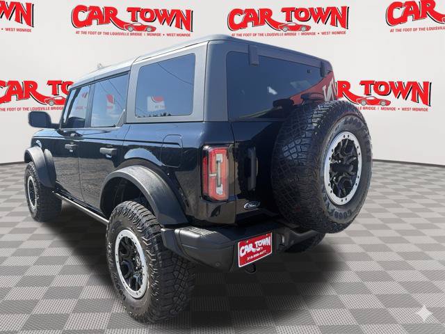 Used 2023 Ford Bronco Badlands w/ Sasquatch Package AWD/4WD image 7