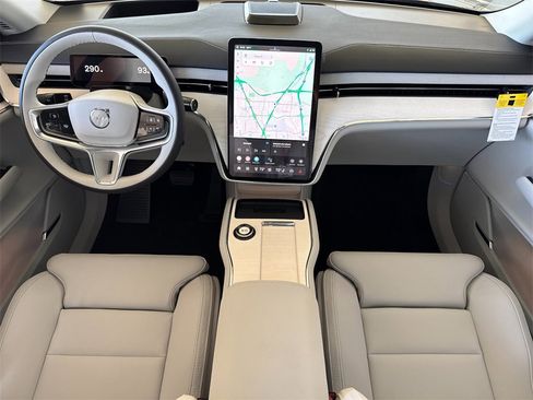 New 2025 Volvo EX90 Plus w/ Protection Package Premier image 12