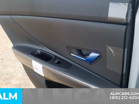 Certified 2026 Hyundai Elantra SE FWD image 21