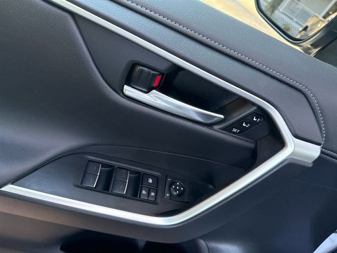 Used 2023 Toyota RAV4 Limited image 21